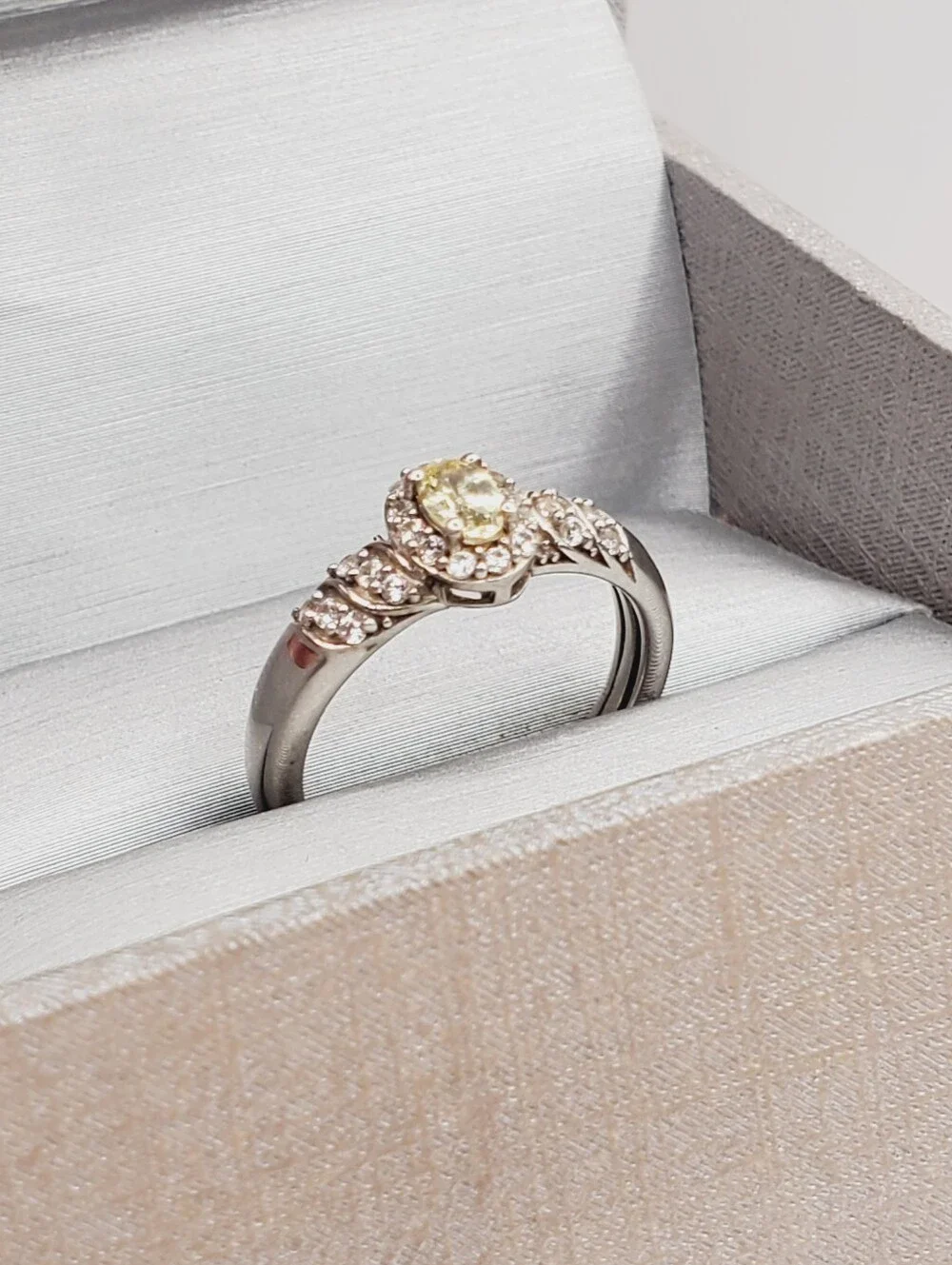 Golden Apatite & White Zircon 925 Sterling Silver Halo Ring